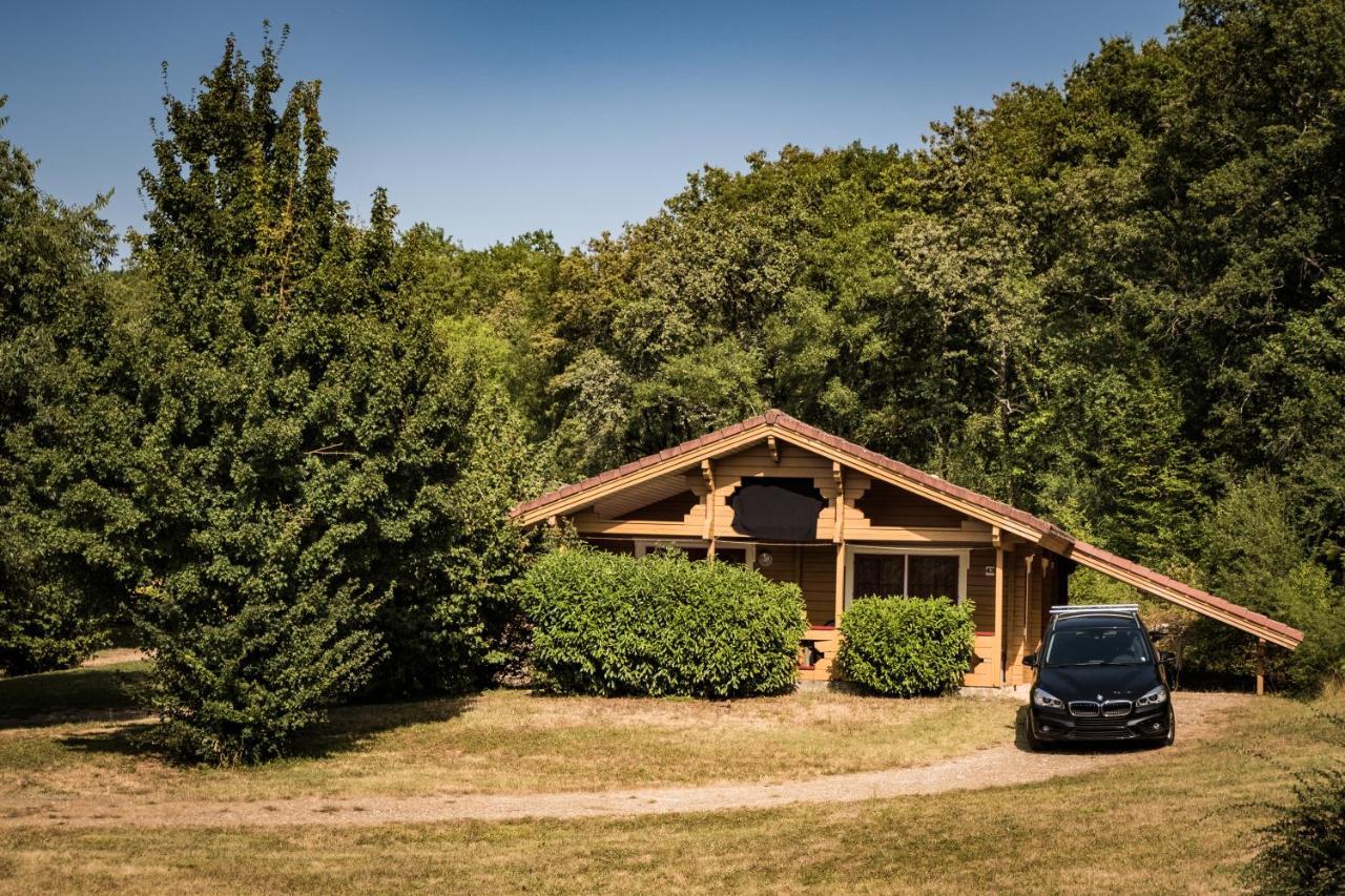 Chalets Du Soleil Mauroux  Exterior photo