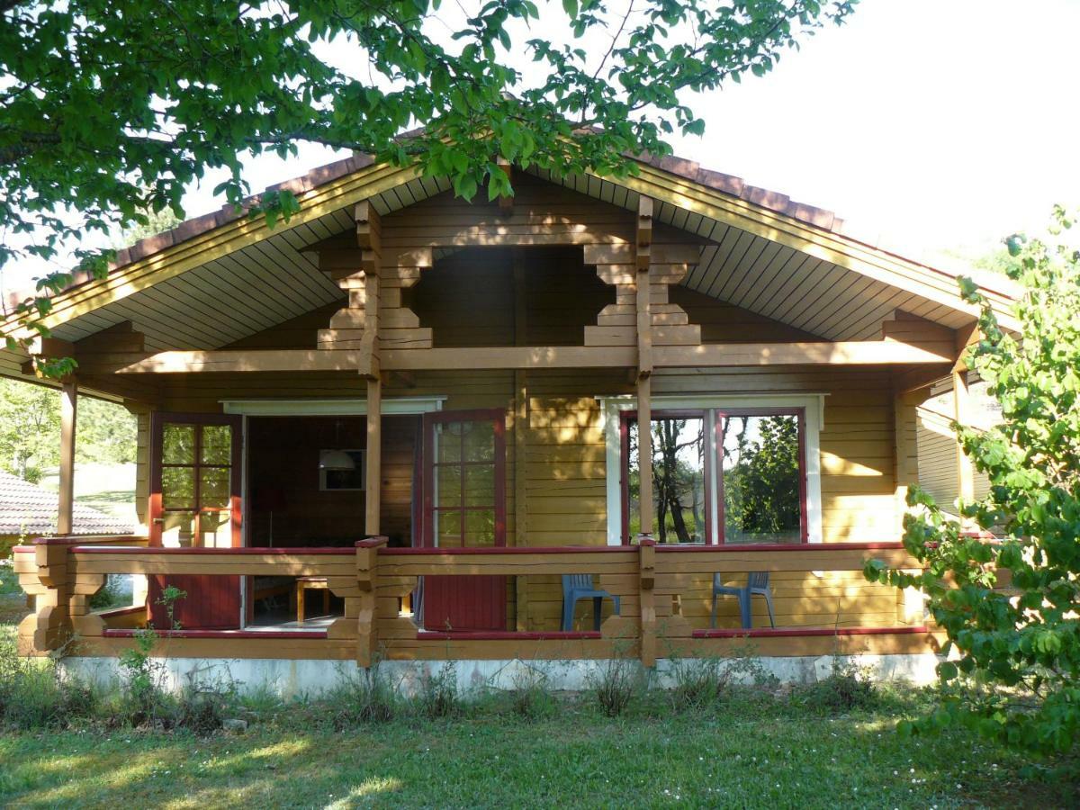 Chalets Du Soleil Mauroux  Exterior photo